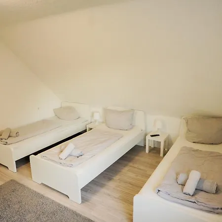 Bege Work Essentials Daire *