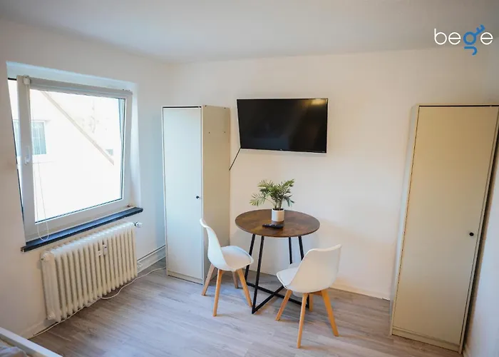 Lejlighed Bege Work Essentials *